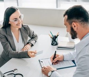 Liderazgo y formación del equipo de venta de entidades aseguradoras