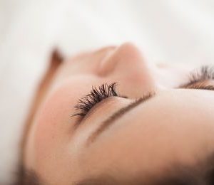 Análisis y selección de medios para los cuidados estéticos de higiene e hidratación facial y corporal
