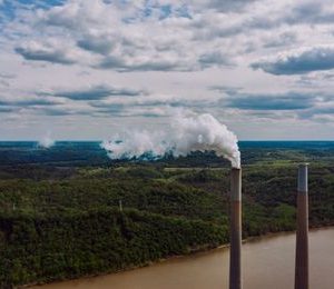 Limpieza y mantenimiento de equipos y maquinaria utilizados en la depuración y control de la contaminación atmosférica