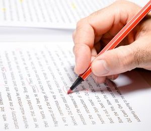 Marcado de textos mediante signos UNE normalizados